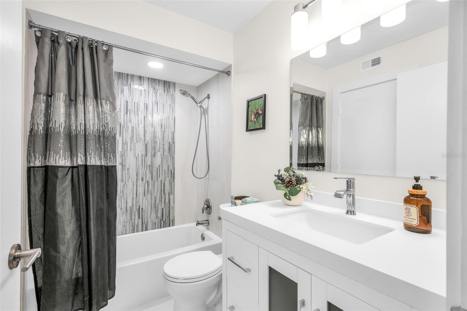 Image 12 of 19 For 1275 Crystal Way G