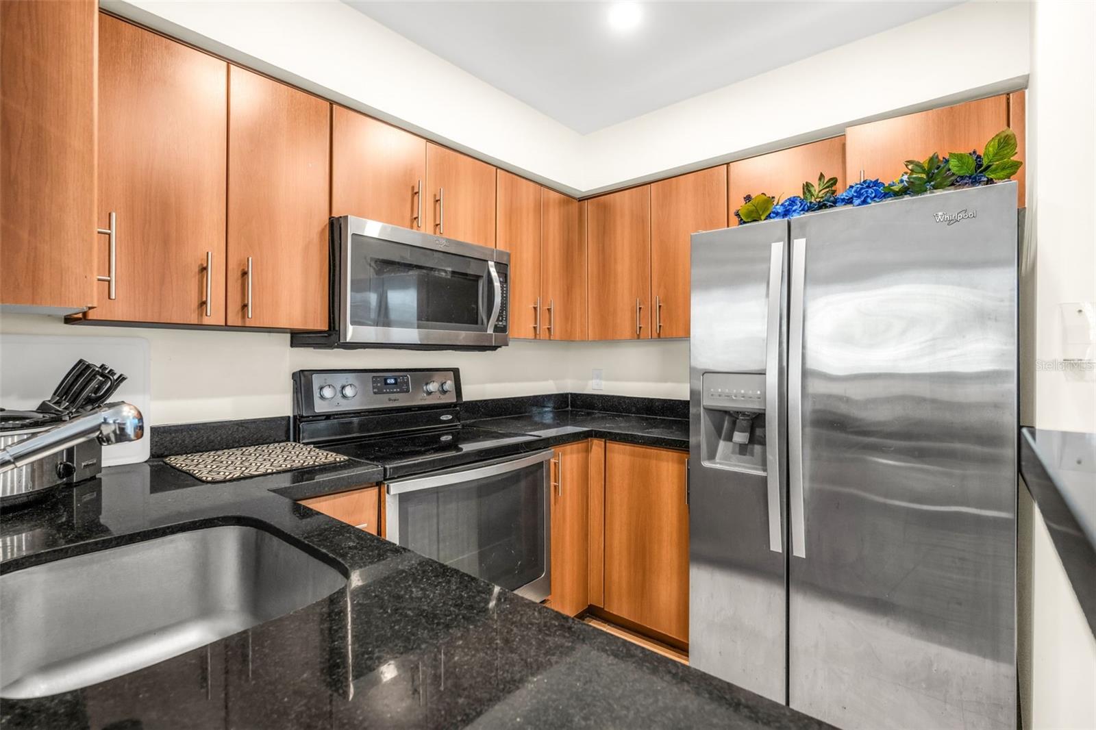 Image 8 of 19 For 1275 Crystal Way G