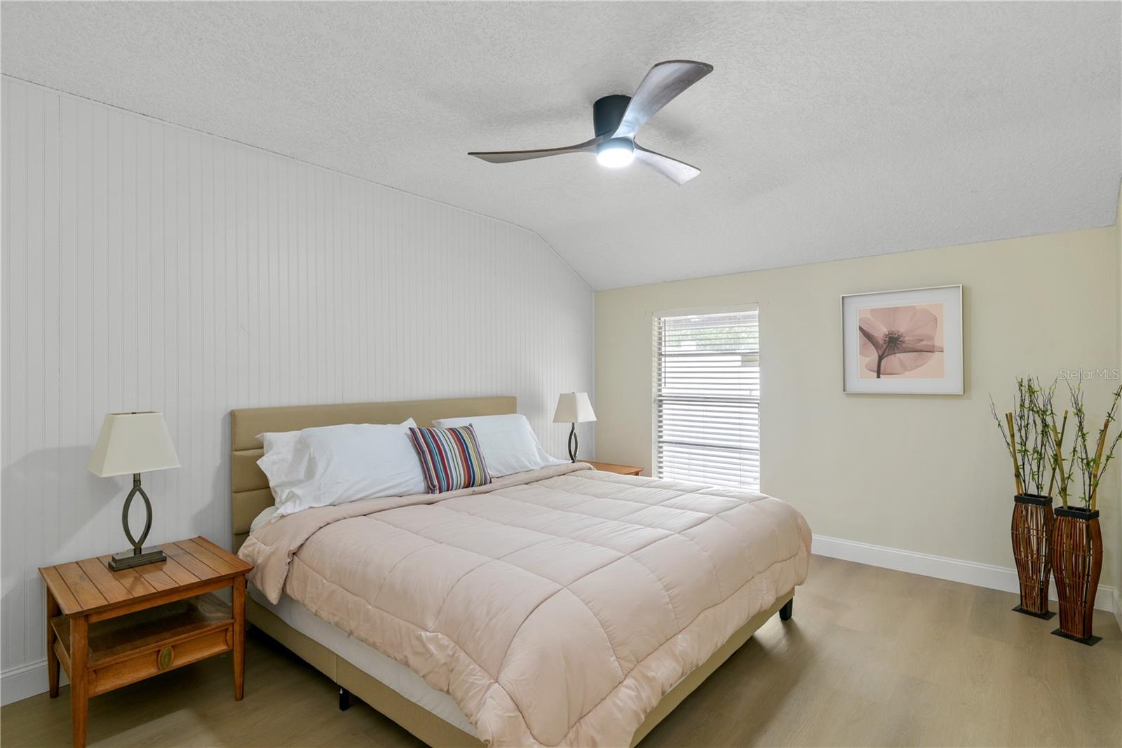 Image 16 of 33 For 894 Jonathan Way 3b