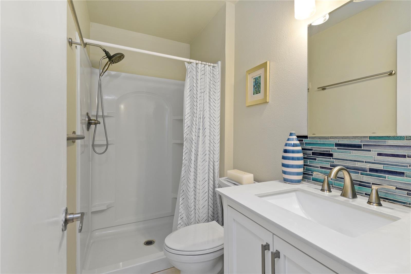 Image 22 of 33 For 894 Jonathan Way 3b