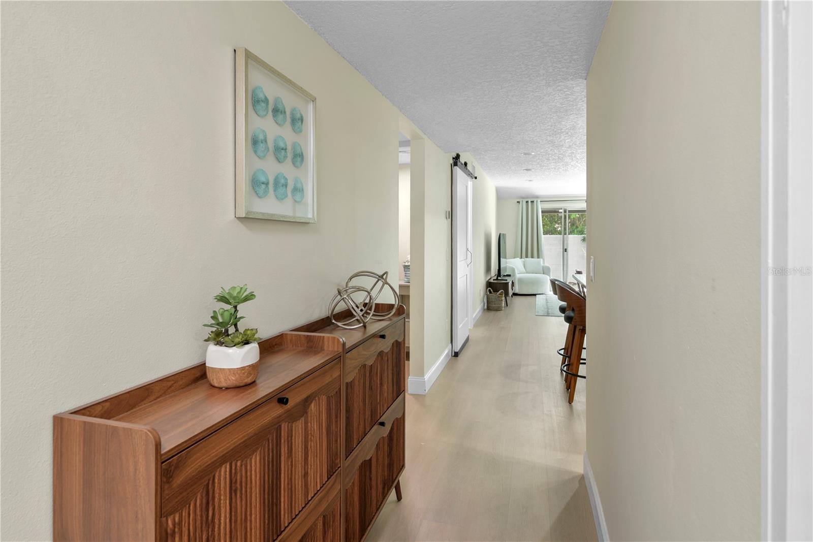 Image 6 of 33 For 894 Jonathan Way 3b