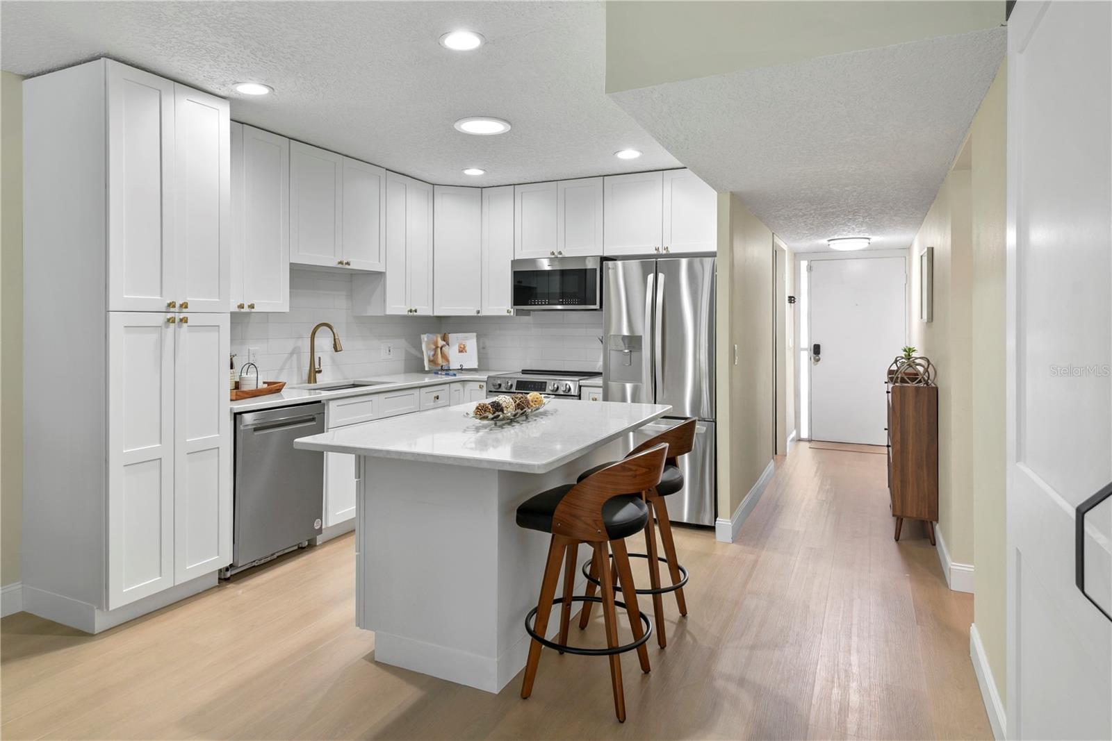 Image 7 of 33 For 894 Jonathan Way 3b