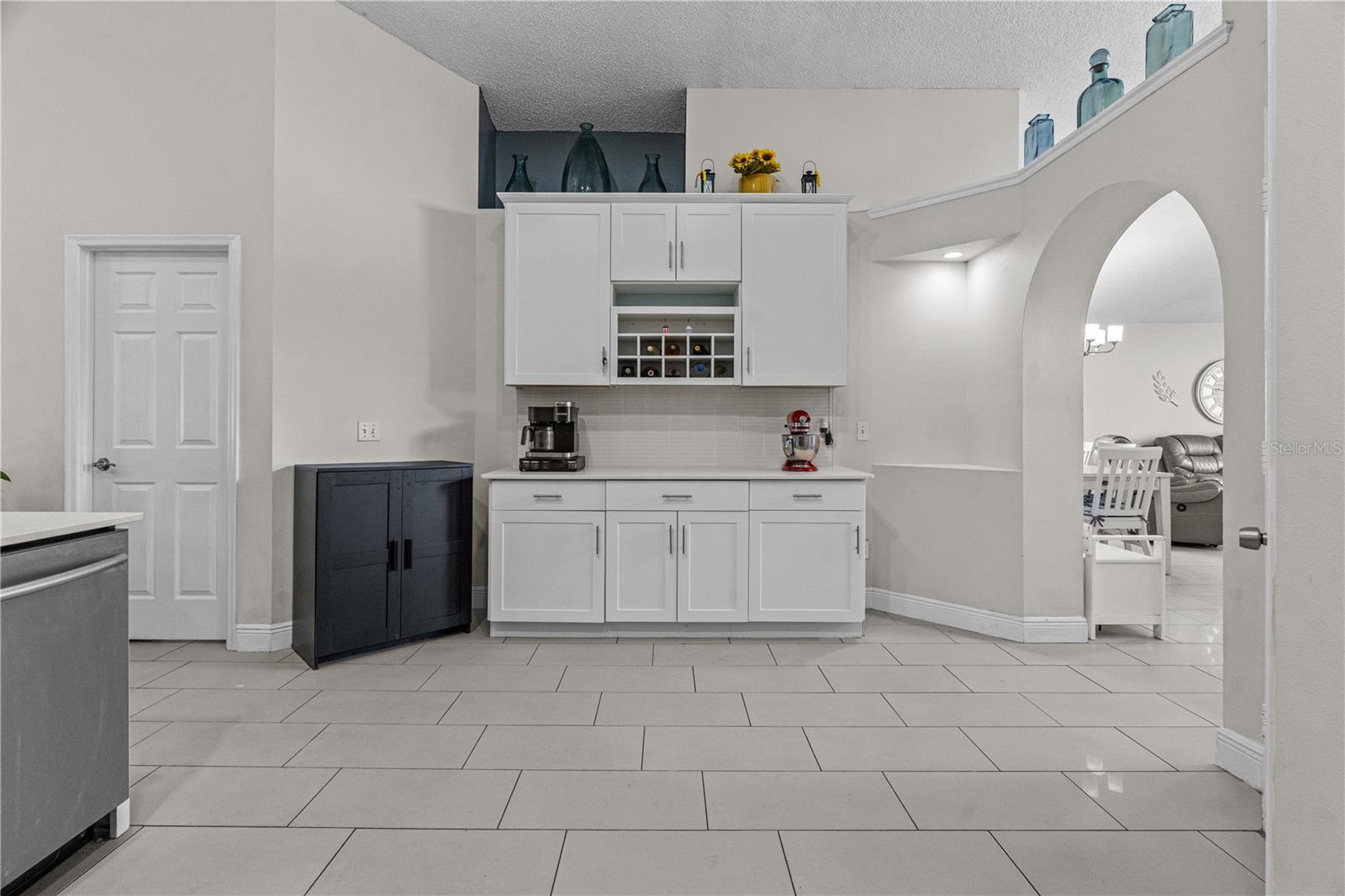 Image 11 of 31 For 2490 Shelby Circle