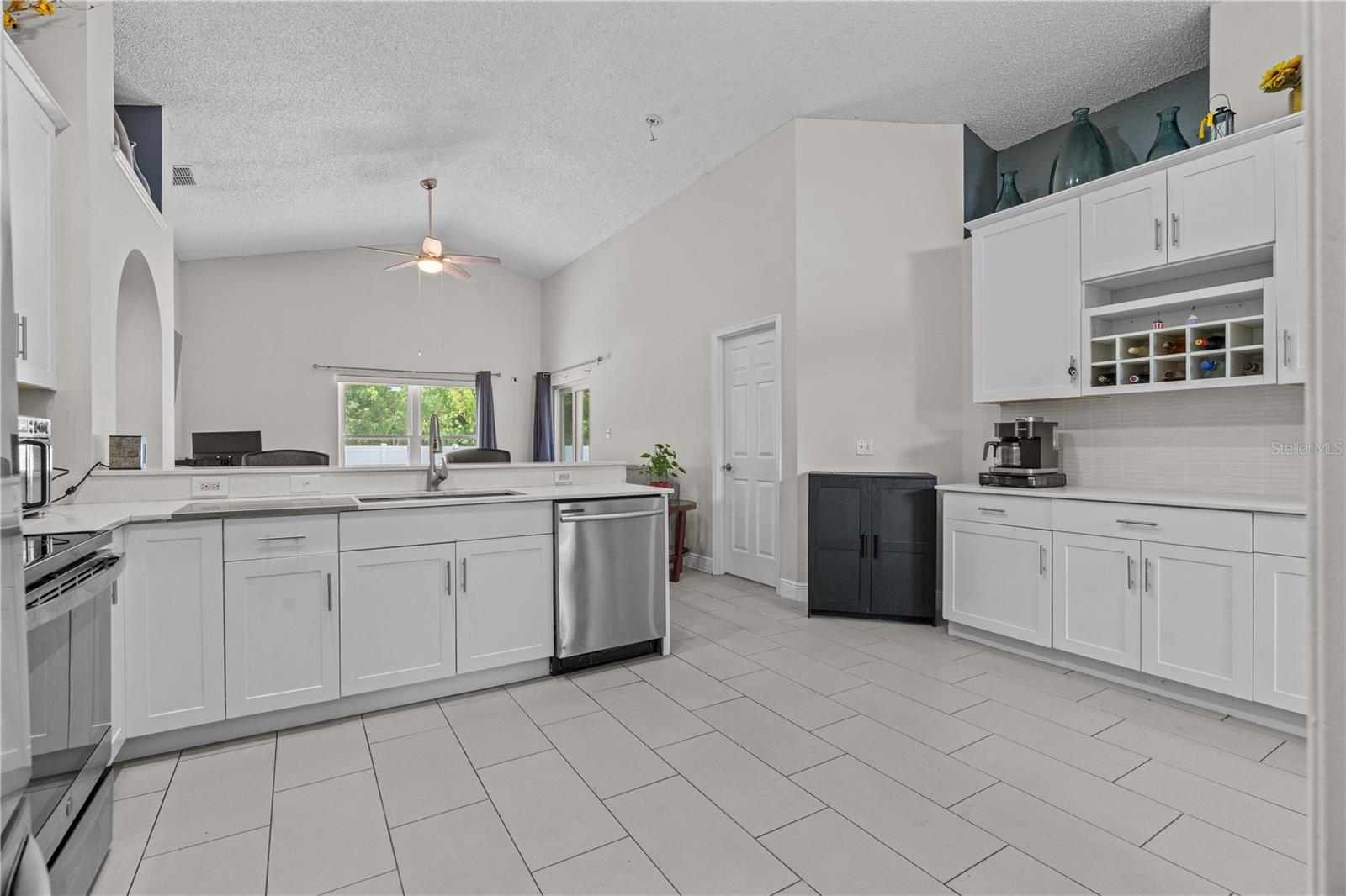Image 12 of 31 For 2490 Shelby Circle
