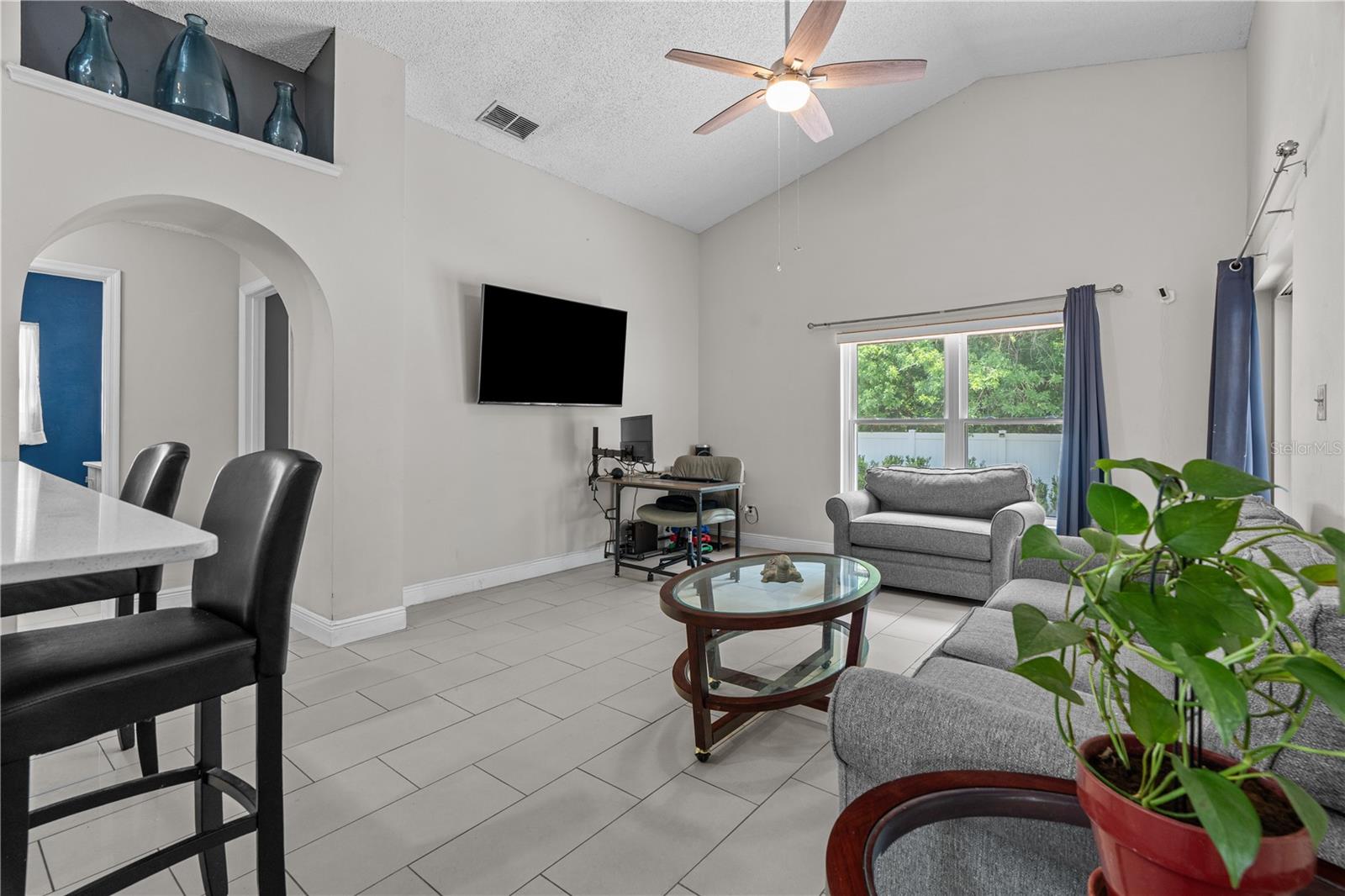 Image 17 of 31 For 2490 Shelby Circle