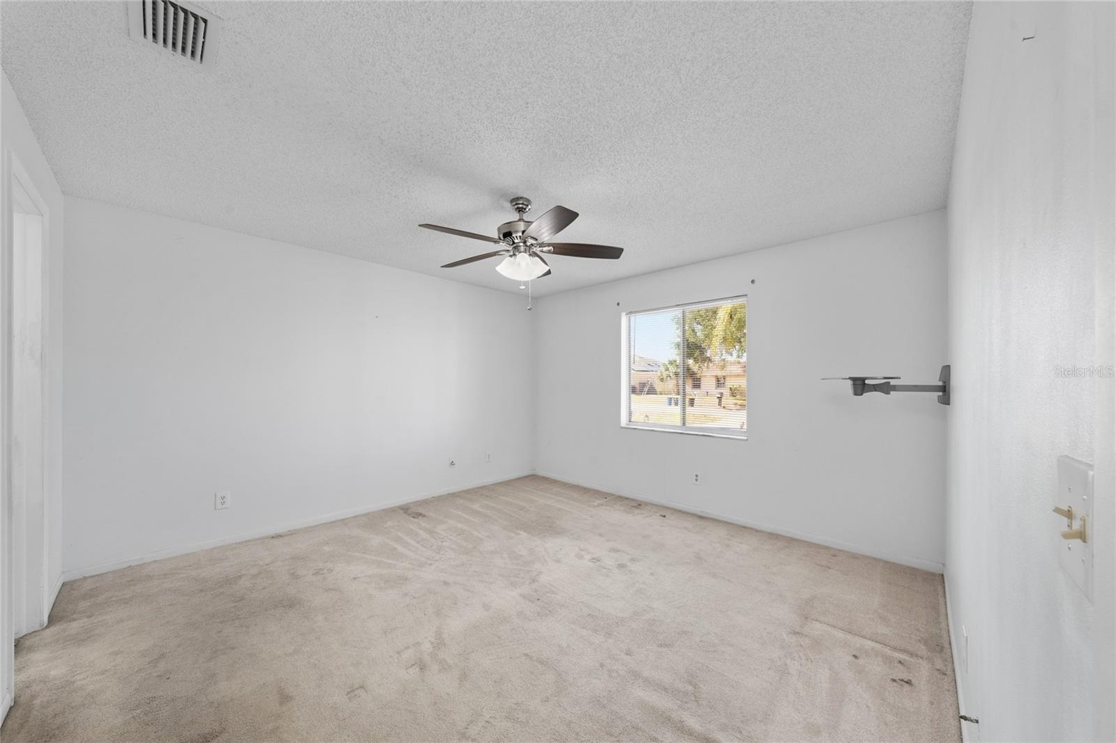 Image 15 of 43 For 660 Fernandina Street Nw