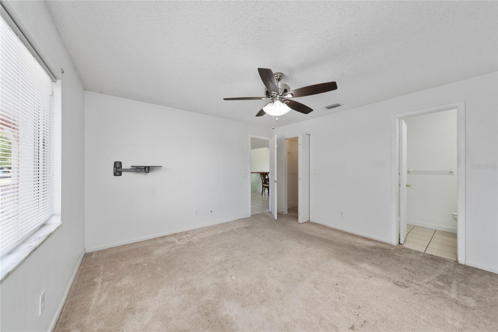 Image 17 of 43 For 660 Fernandina Street Nw