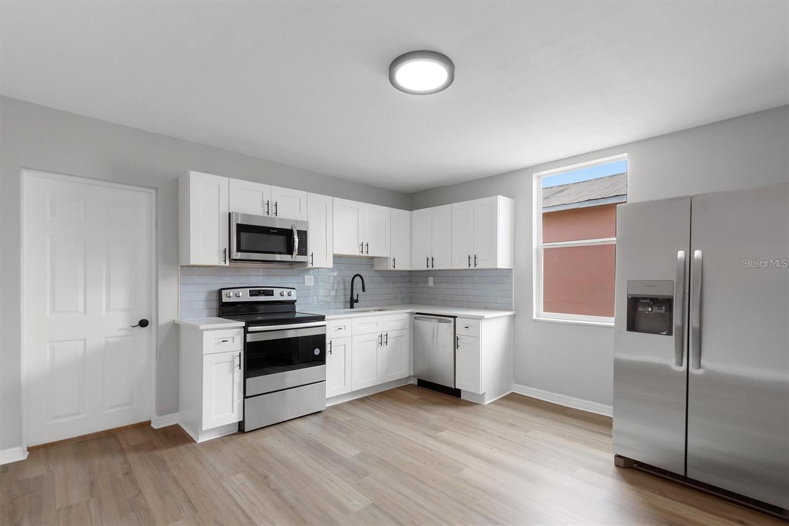 Image 10 of 22 For 2406 Clark Street A & B