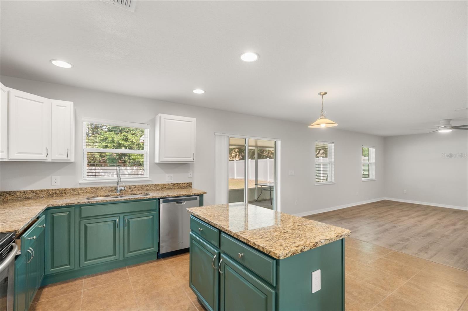 Image 10 of 37 For 611 Del Pilar Drive