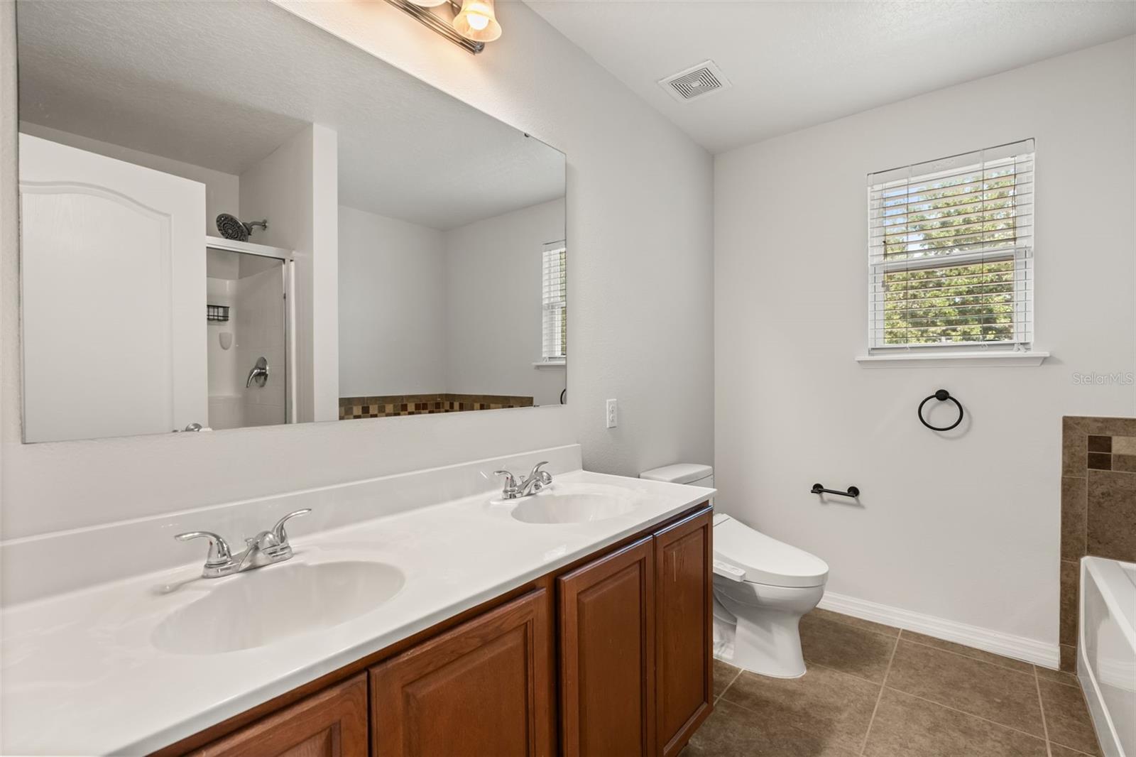 Image 20 of 37 For 611 Del Pilar Drive