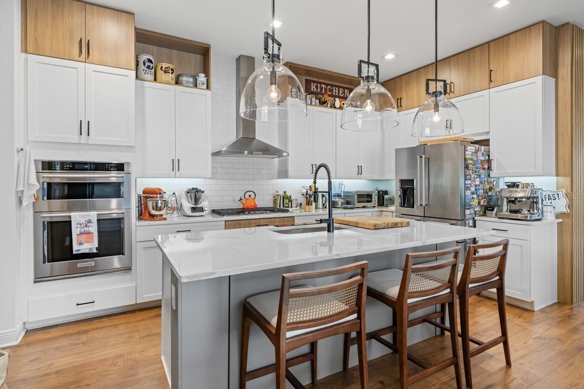 Image 4 of 48 For 15717 Vetta Drive