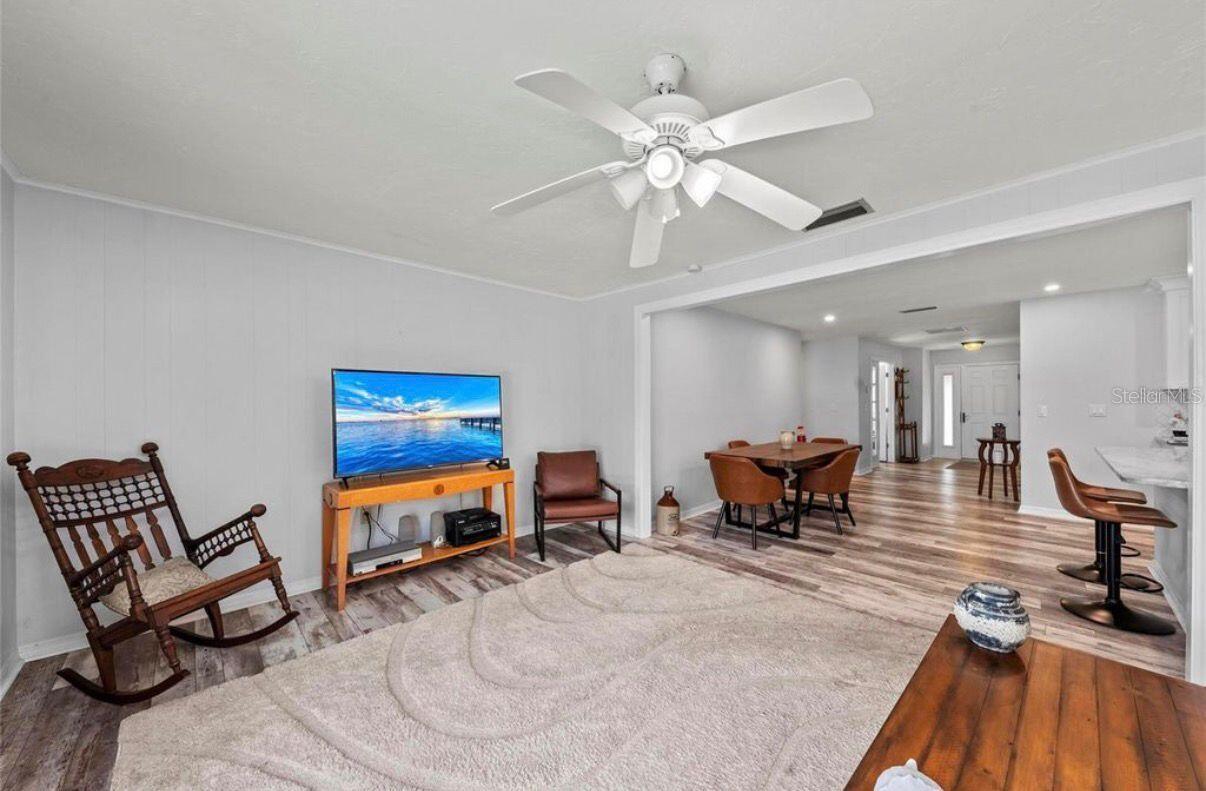 Image 10 of 36 For 107 Corot Drive