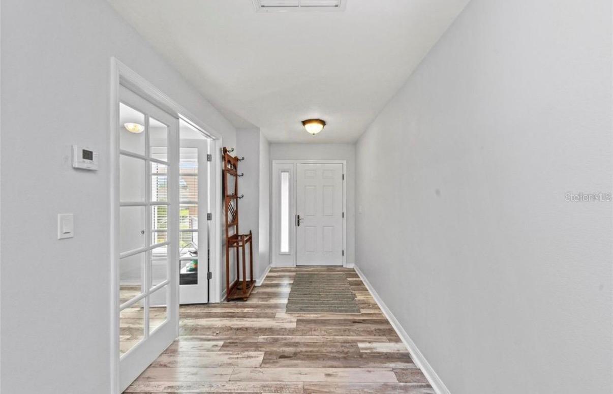 Image 4 of 36 For 107 Corot Drive