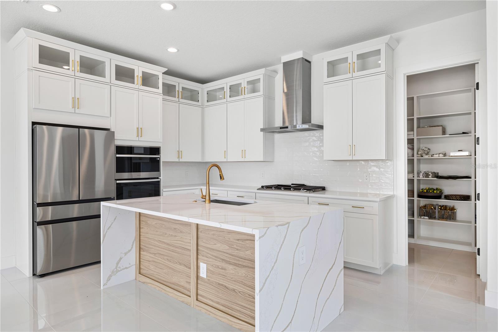 Image 17 of 87 For 16229 Ravenna Court