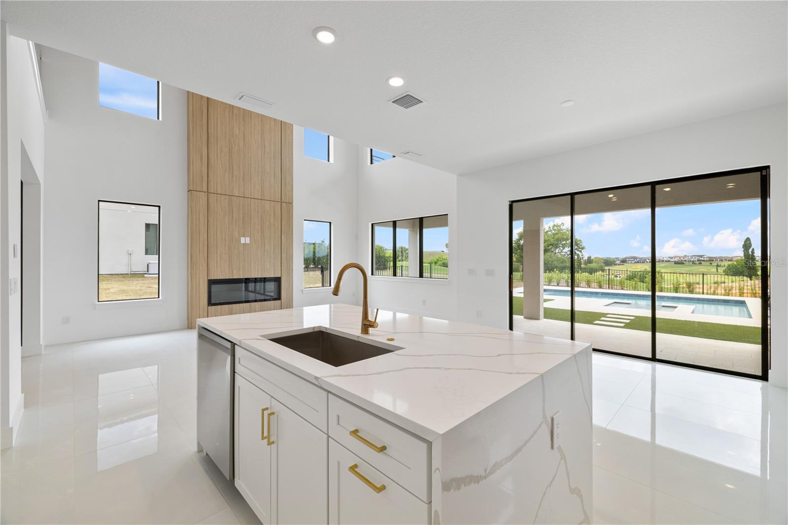 Image 23 of 87 For 16229 Ravenna Court