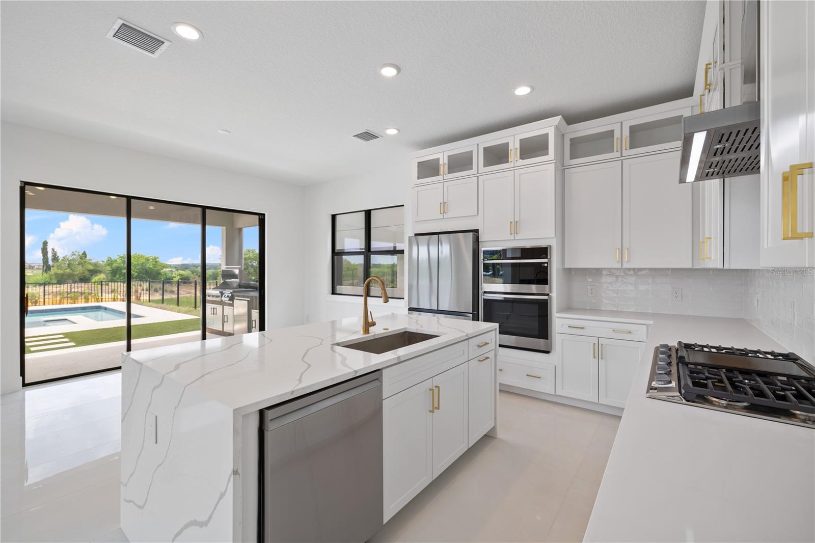 Image 24 of 87 For 16229 Ravenna Court