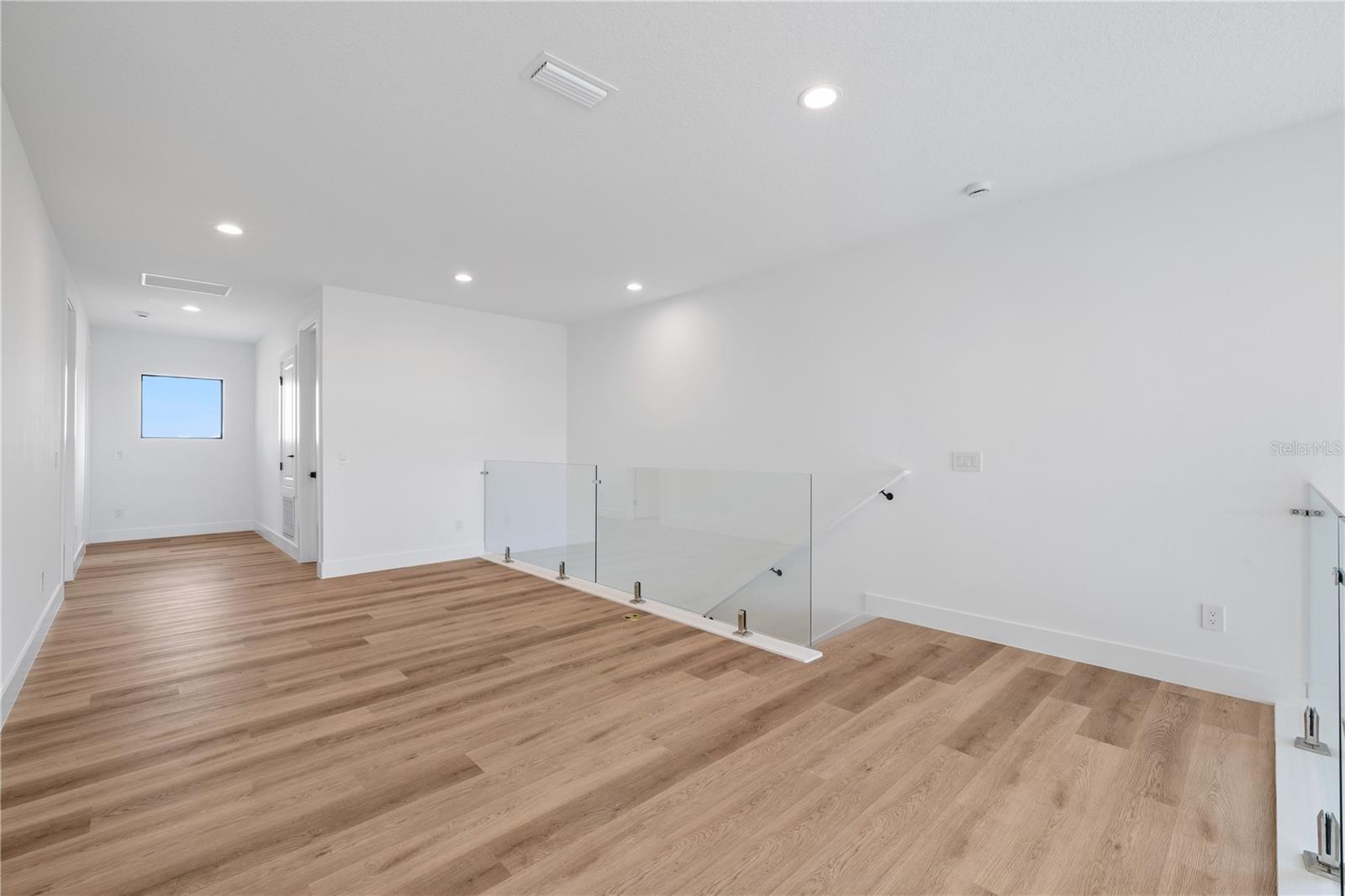 Image 38 of 87 For 16229 Ravenna Court
