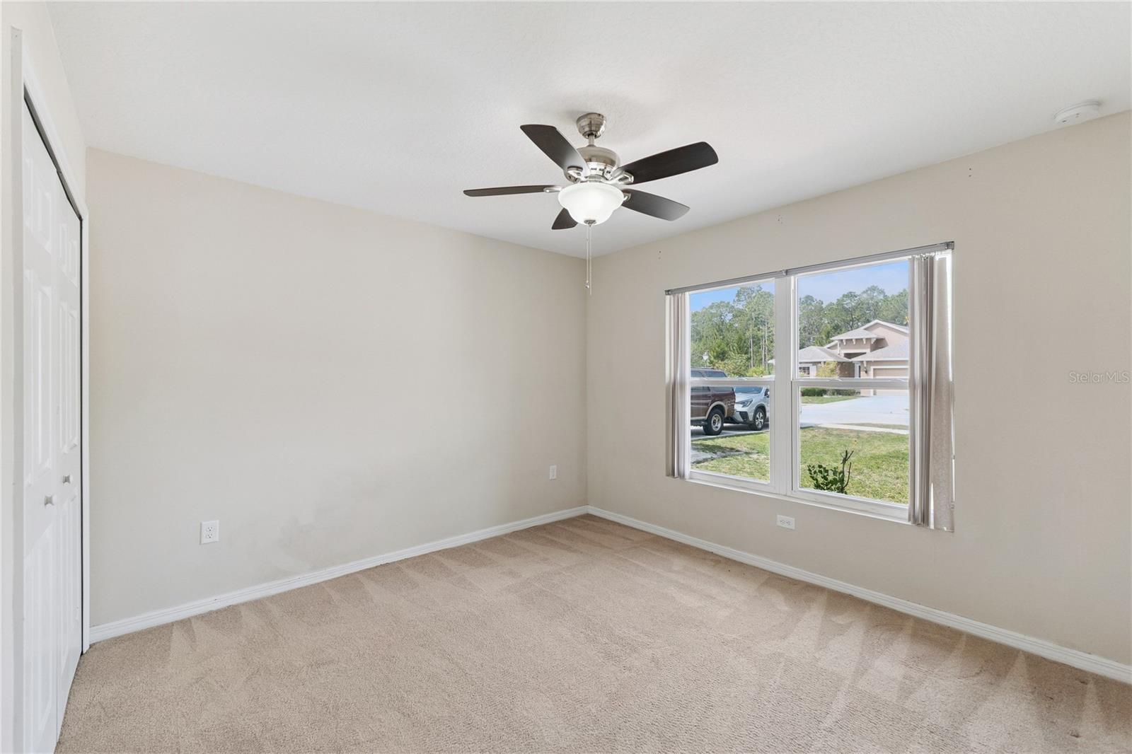 Image 11 of 18 For 1520 Springleaf Drive