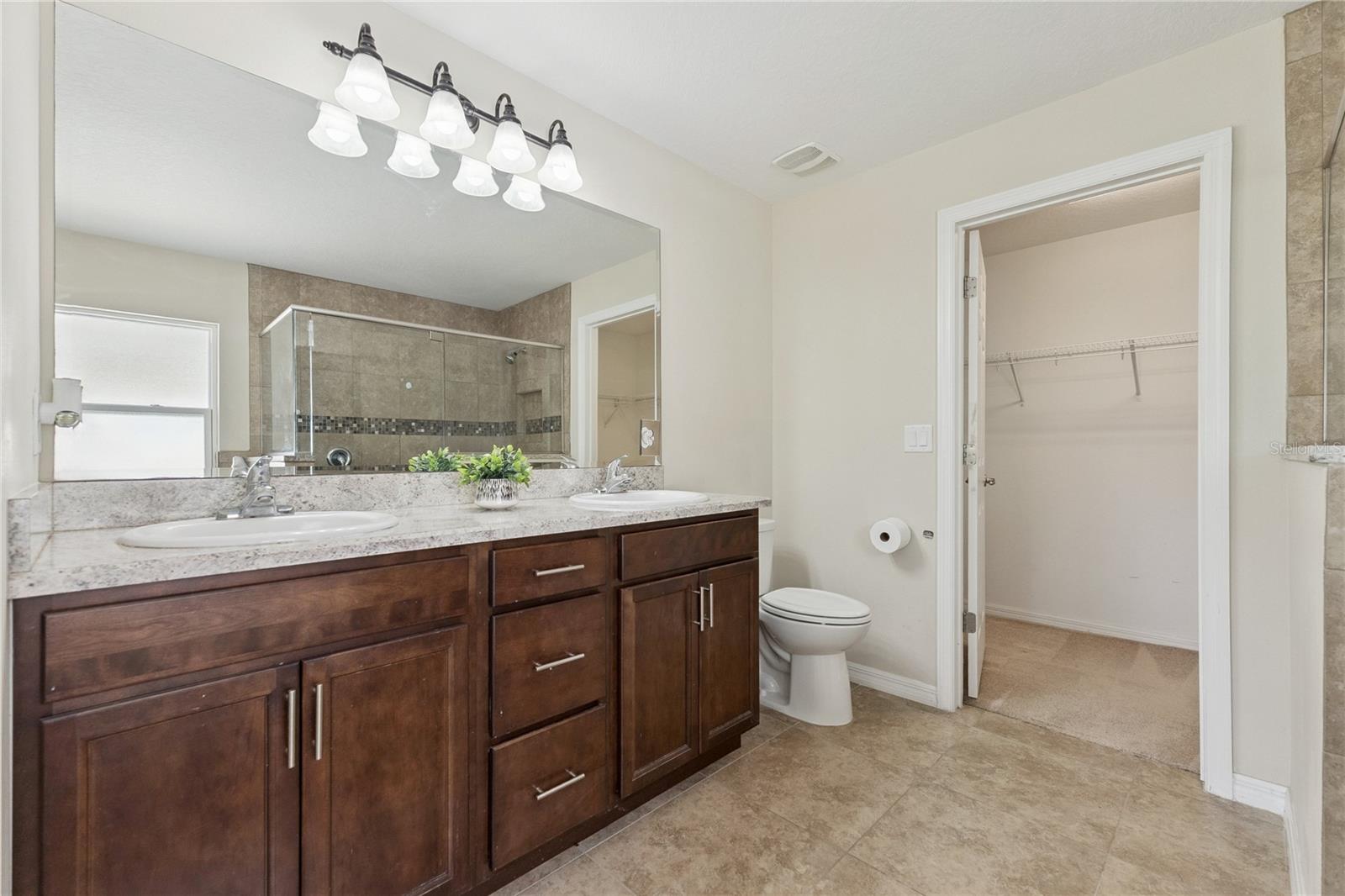 Image 12 of 18 For 1520 Springleaf Drive