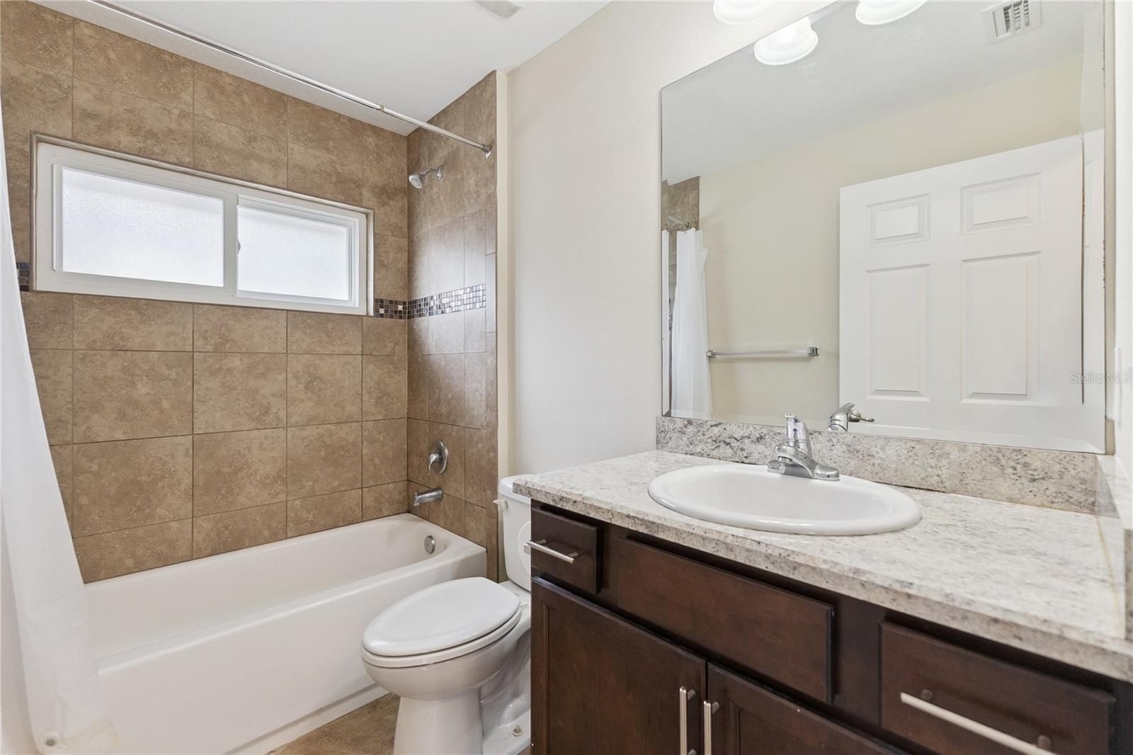 Image 14 of 18 For 1520 Springleaf Drive