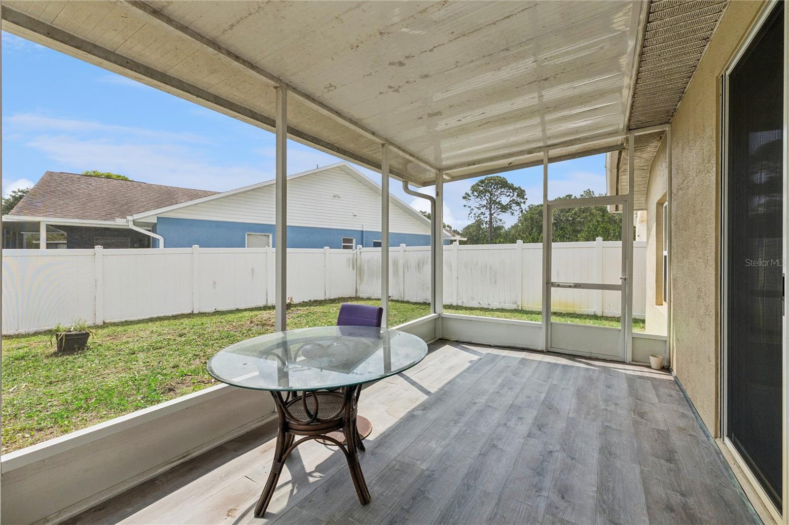 Image 16 of 18 For 1520 Springleaf Drive