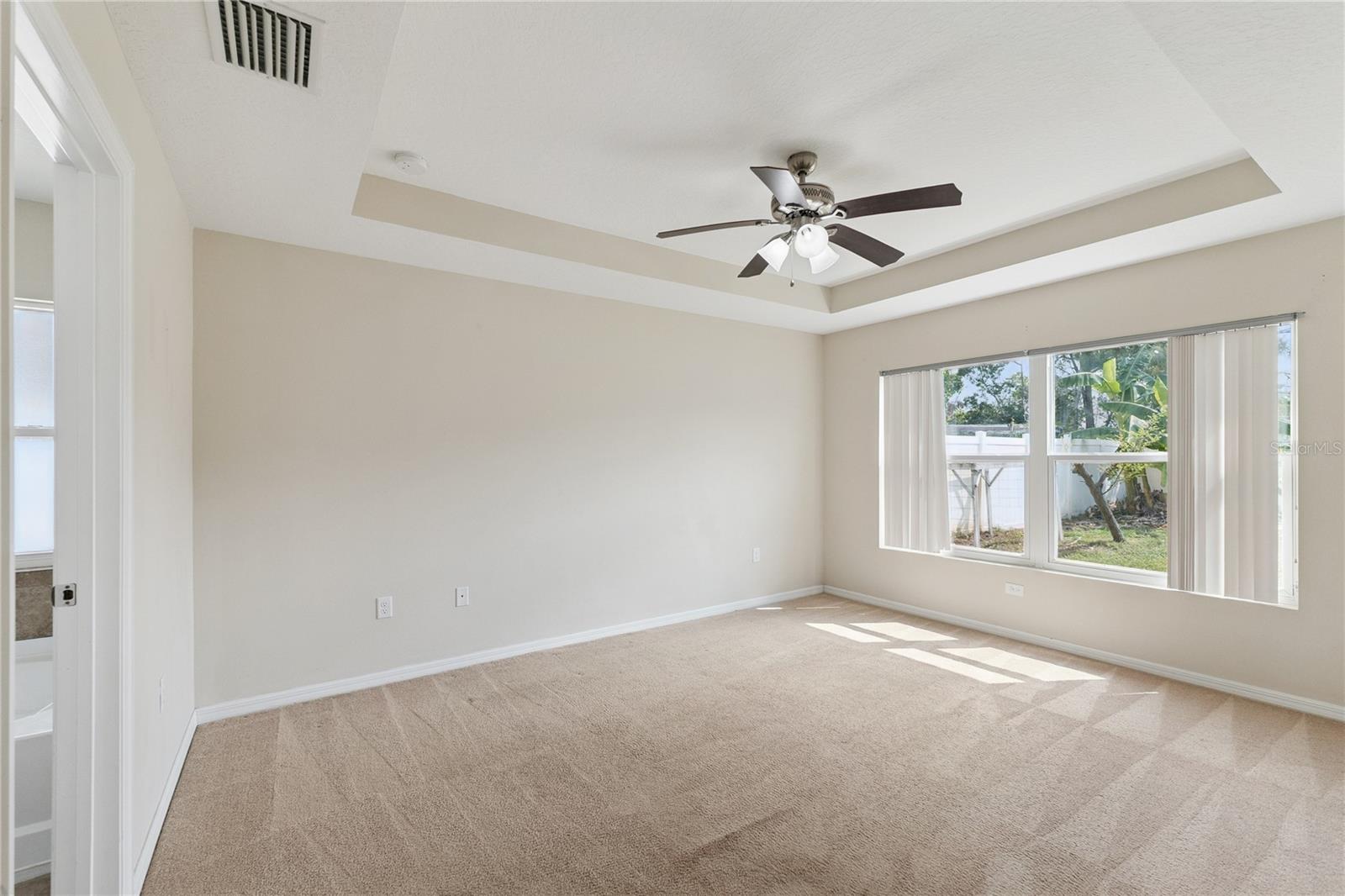 Image 9 of 18 For 1520 Springleaf Drive