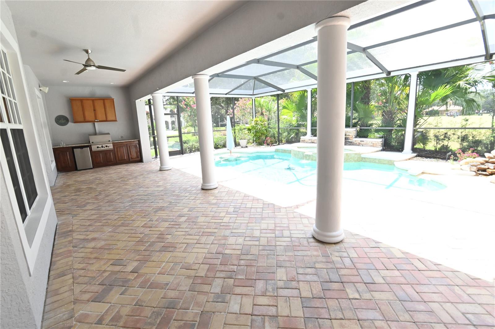 Image 11 of 12 For 8122 Whitford Court