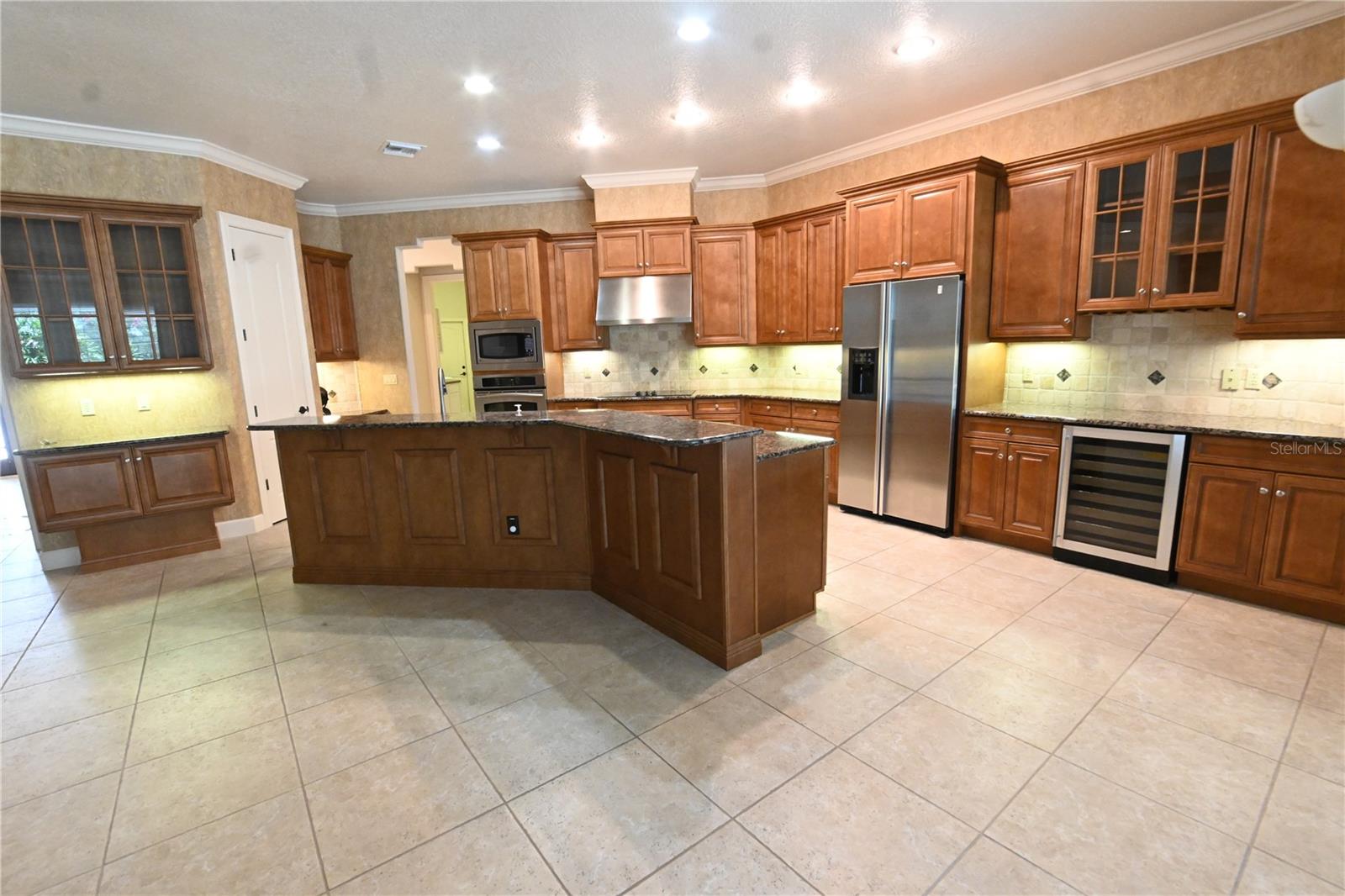 Image 5 of 12 For 8122 Whitford Court