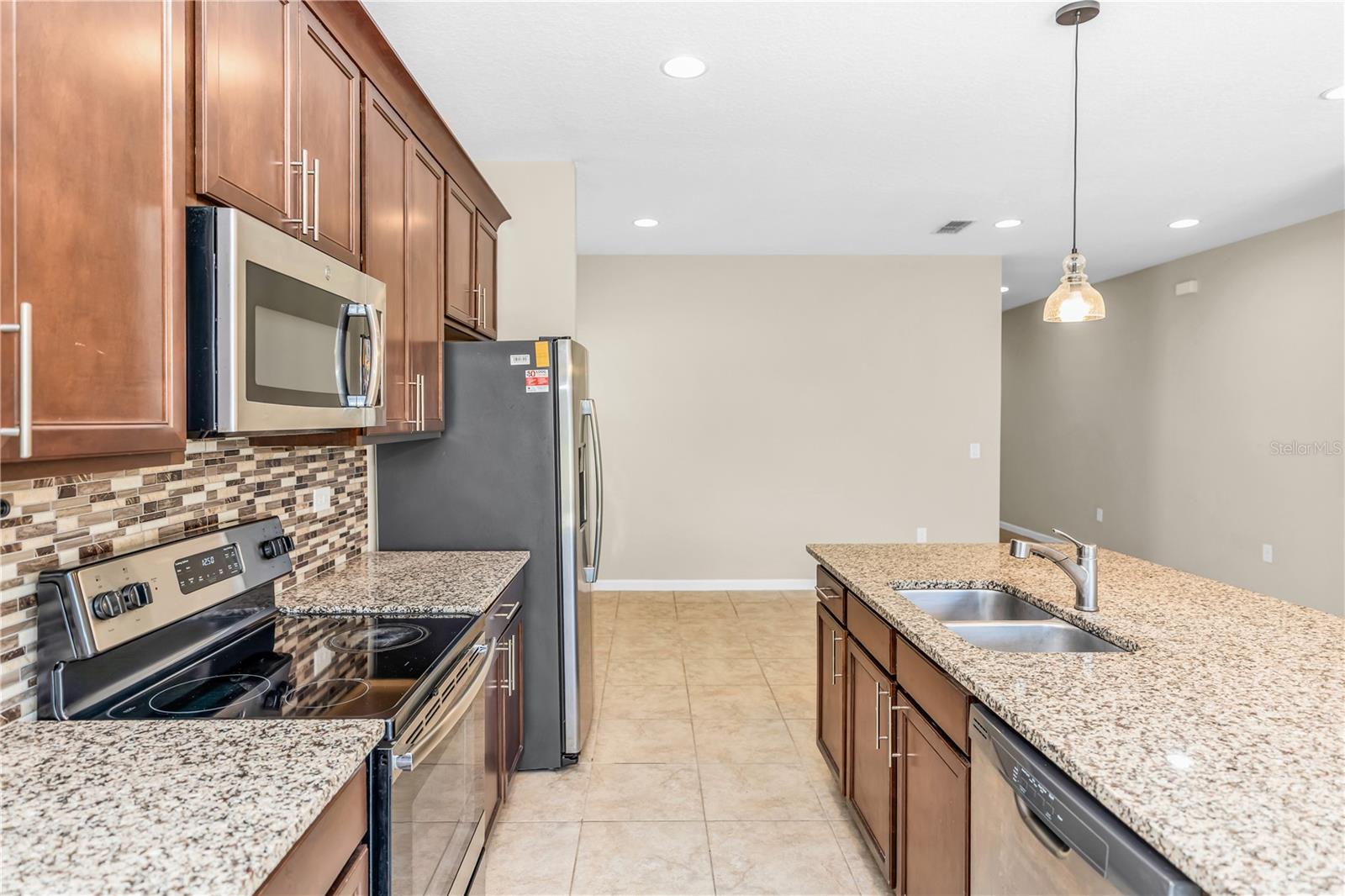 Image 4 of 32 For 5608 Westerly Breeze Place