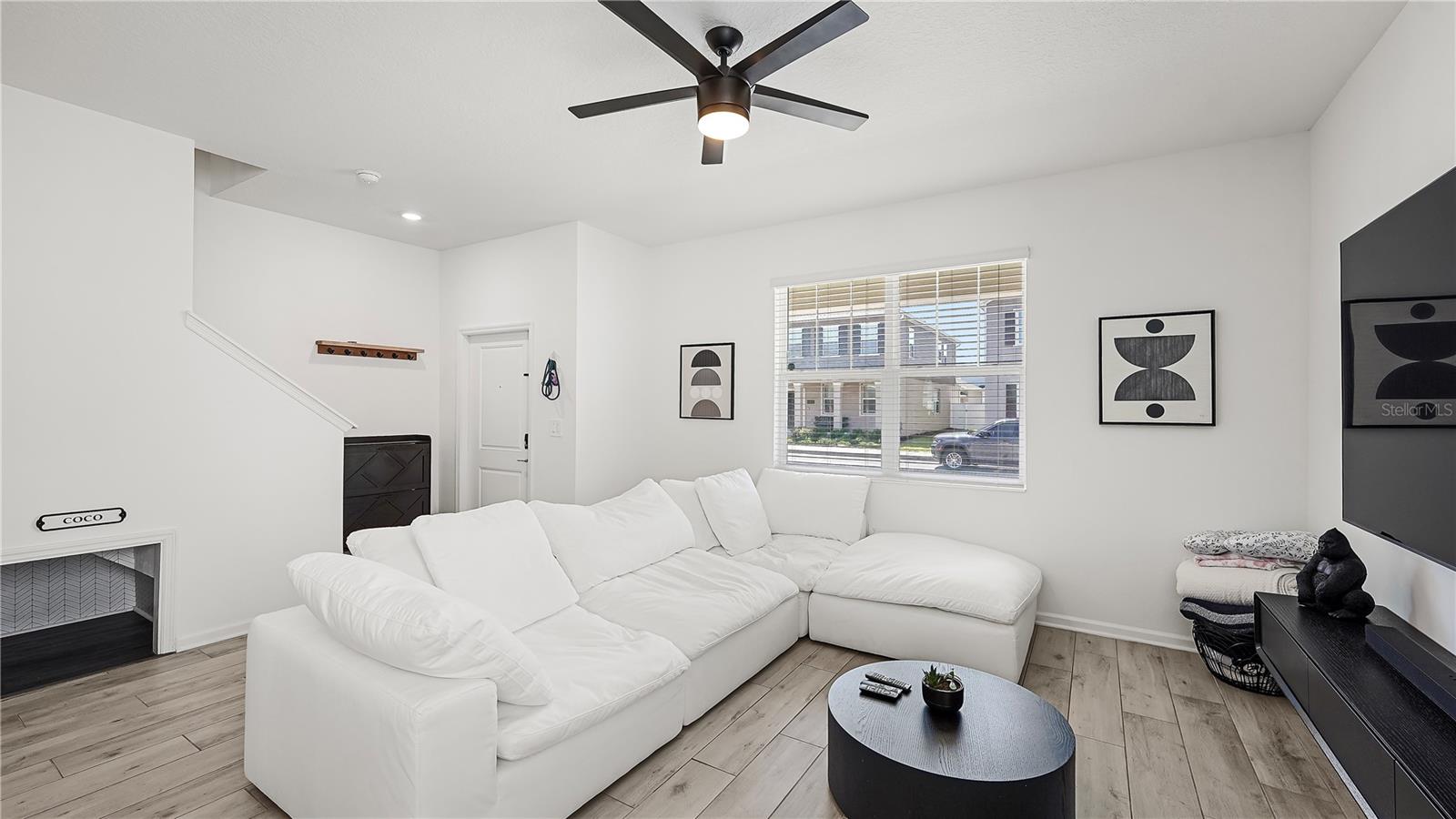 Image 6 of 28 For 6405 Sprucepine Lane