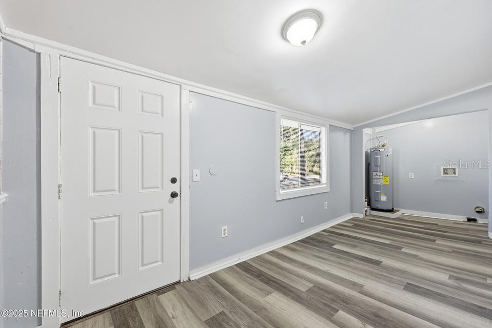 Image 6 of 29 For 3428 Glen Street