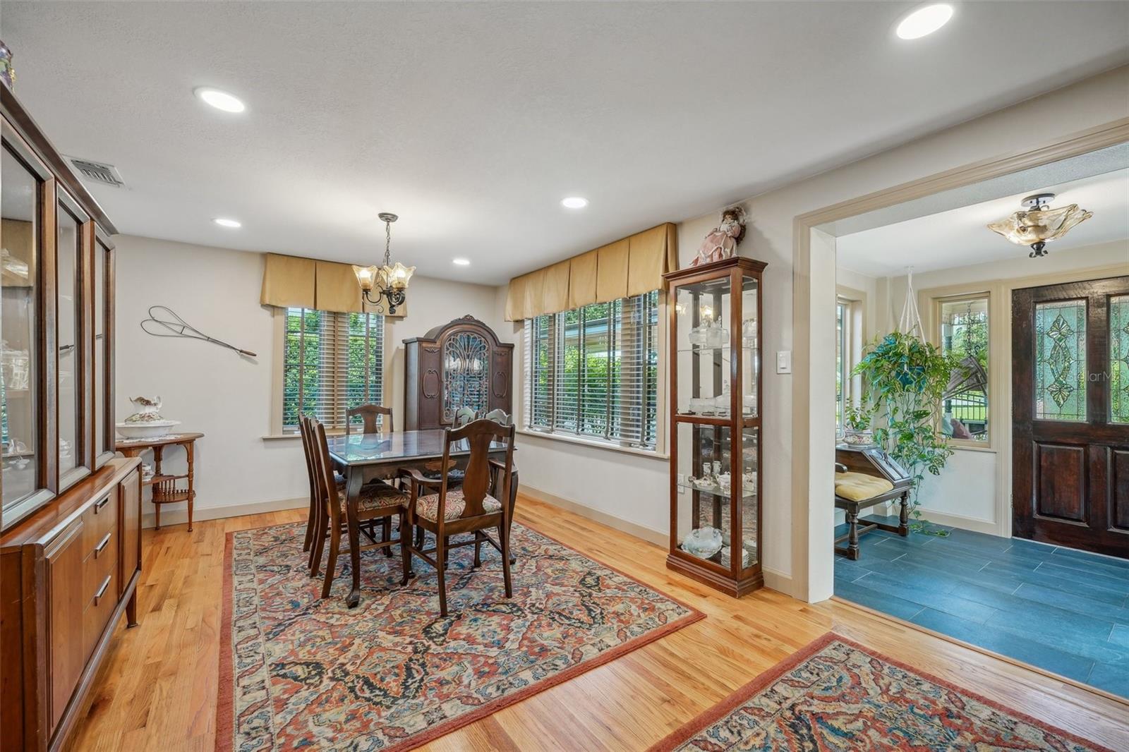 Image 11 of 69 For 1020 Venetian Avenue