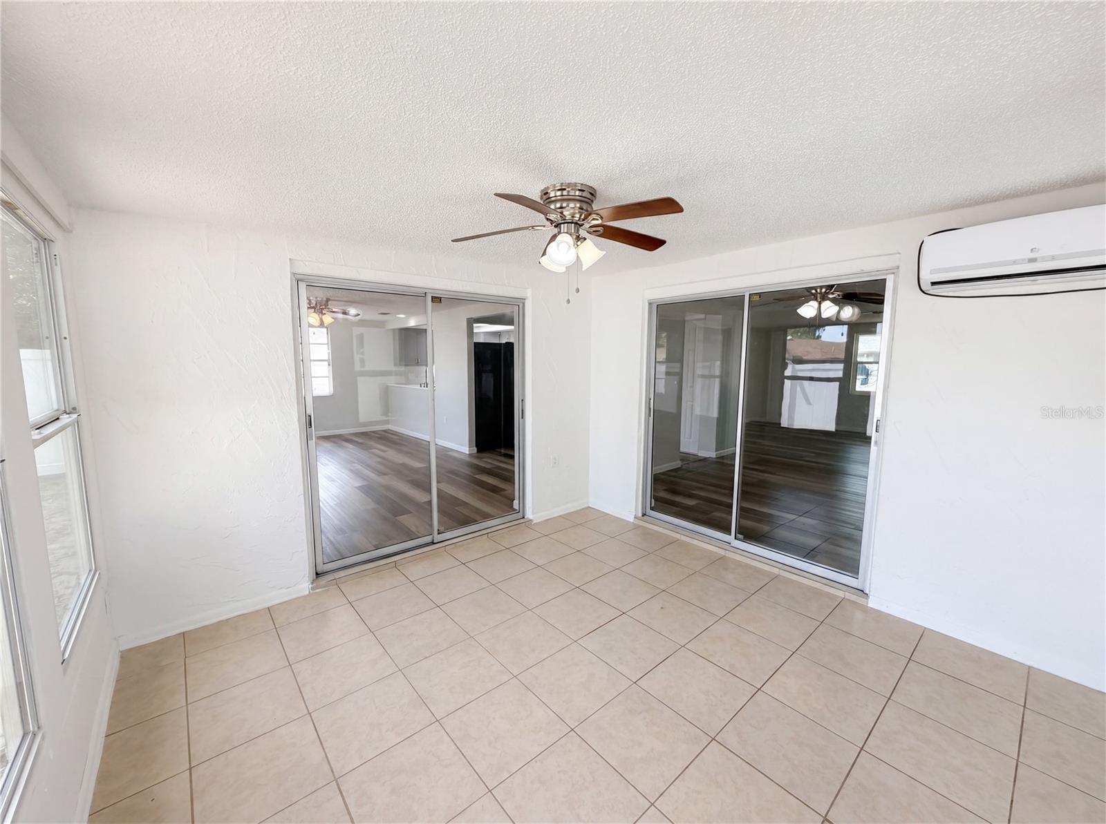 Listing photo id 21 for 7901 Bell Drive