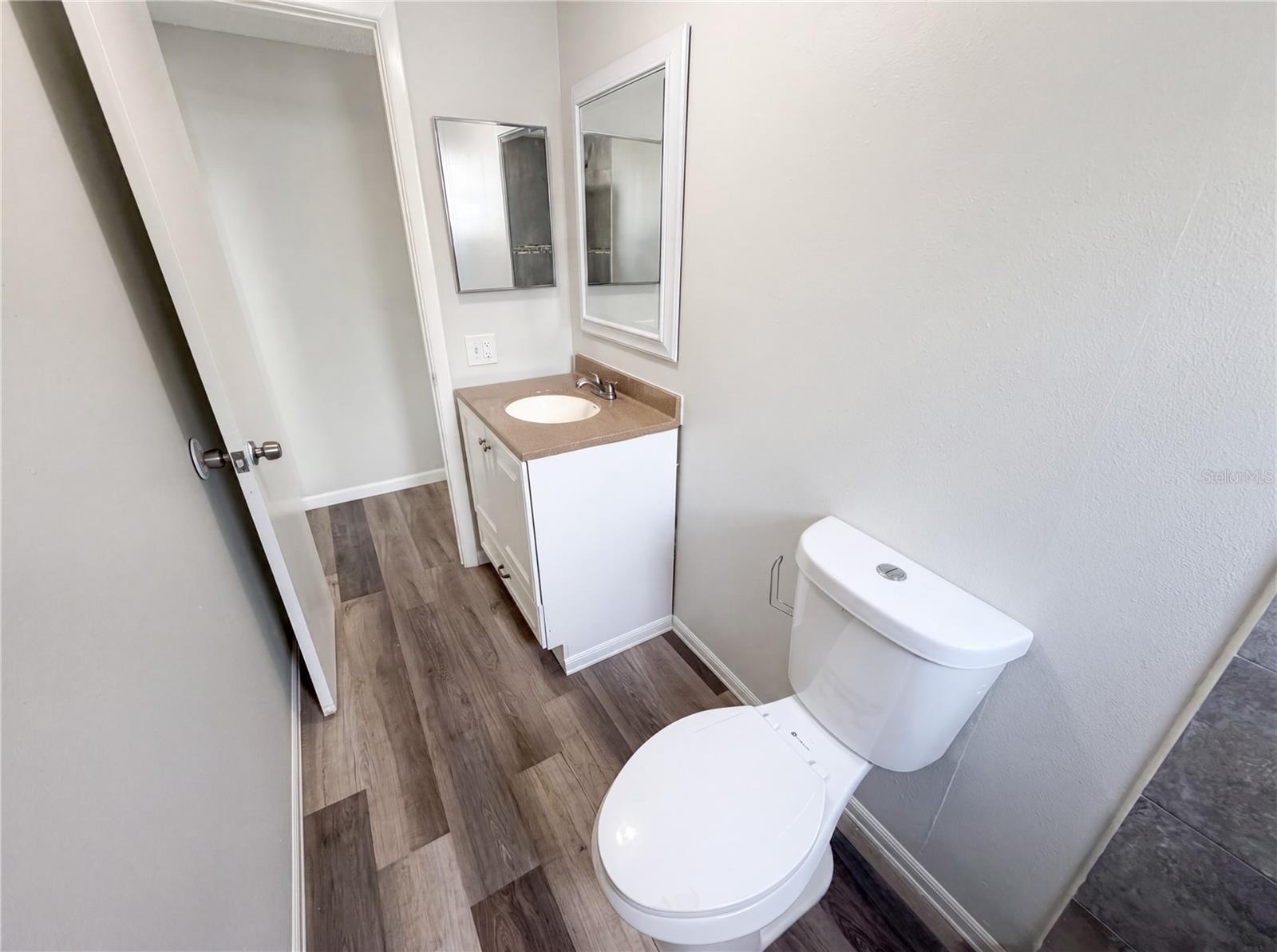 Listing photo id 26 for 7901 Bell Drive