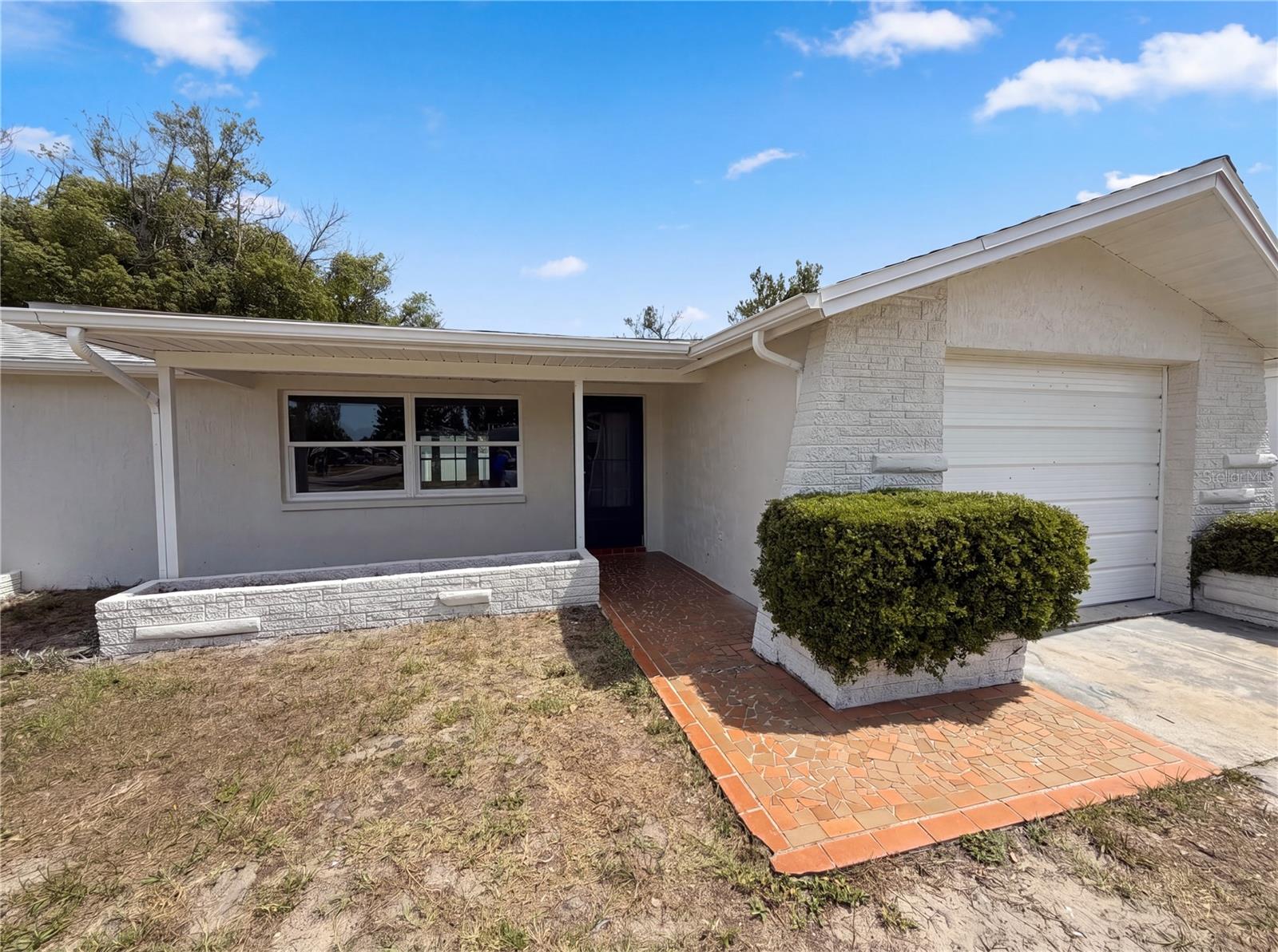 Listing photo id 27 for 7901 Bell Drive