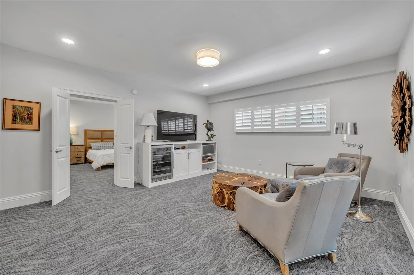 Image 18 of 28 For 311 Morse Boulevard #1-3