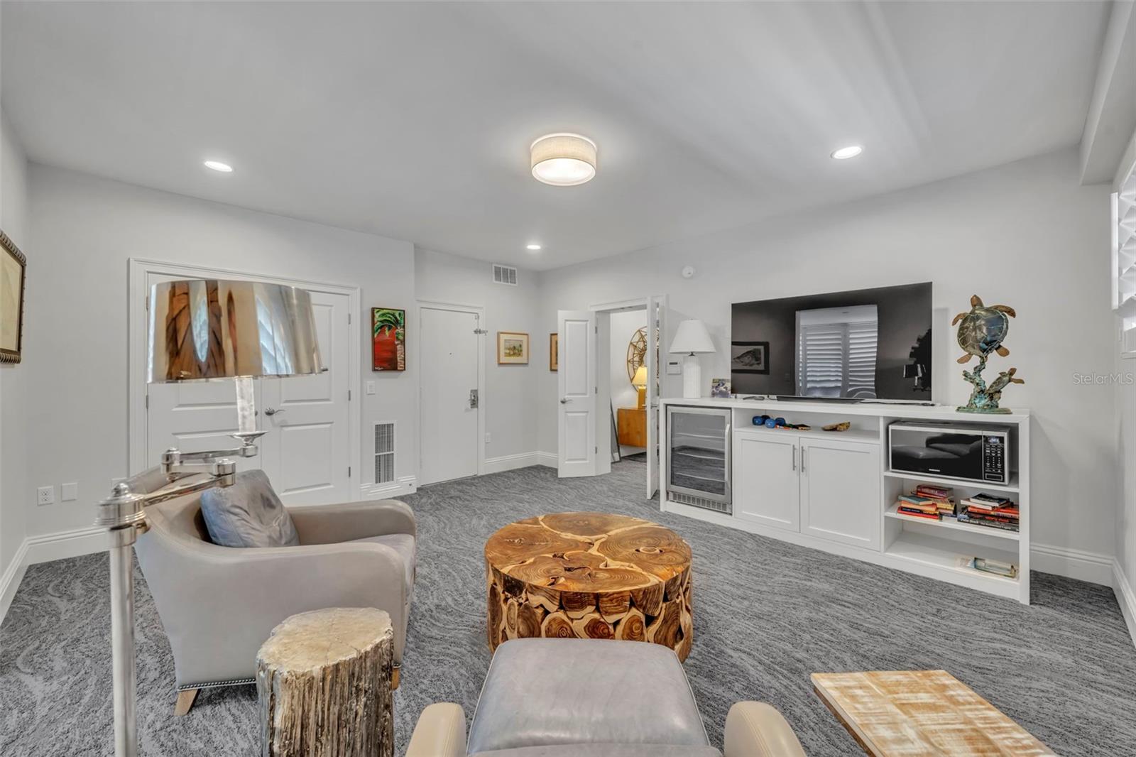 Image 19 of 28 For 311 Morse Boulevard #1-3