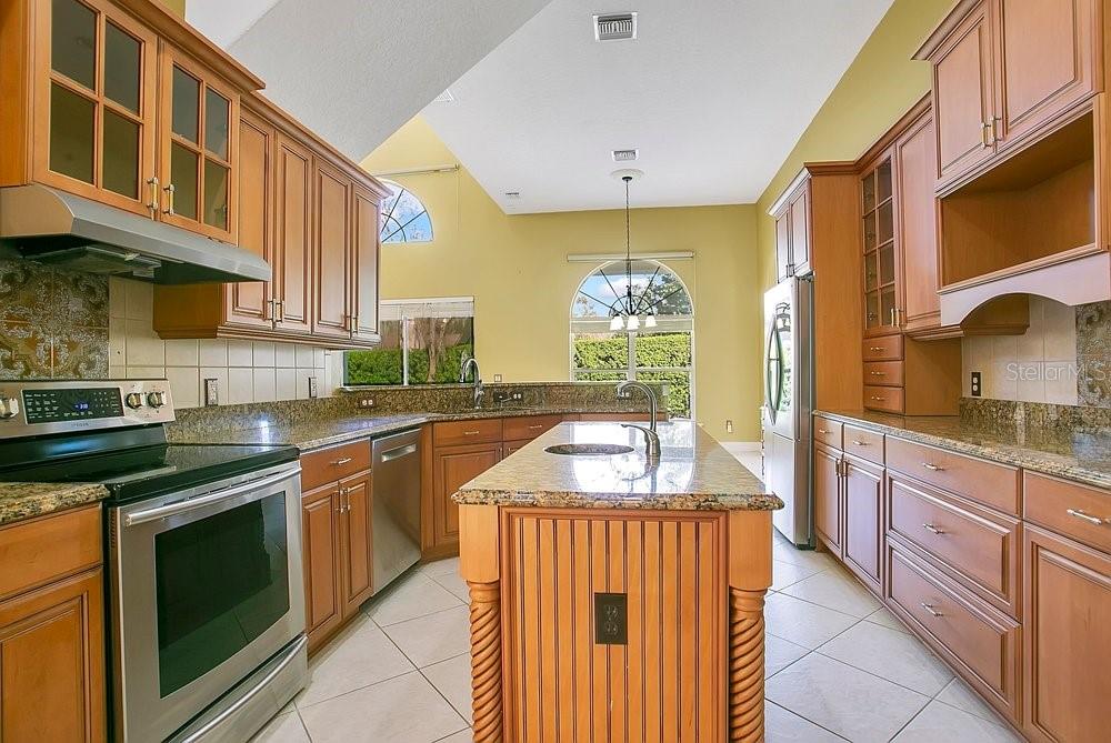 Image 13 of 56 For 283 Lakay Place