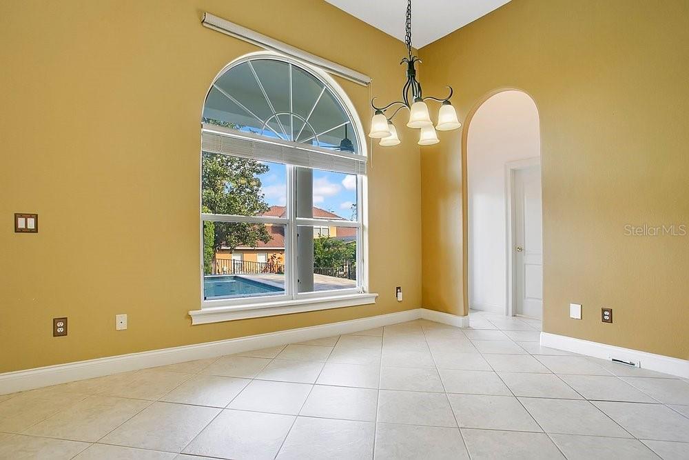 Image 14 of 56 For 283 Lakay Place