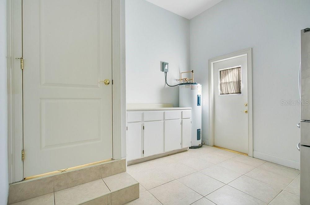 Image 38 of 56 For 283 Lakay Place