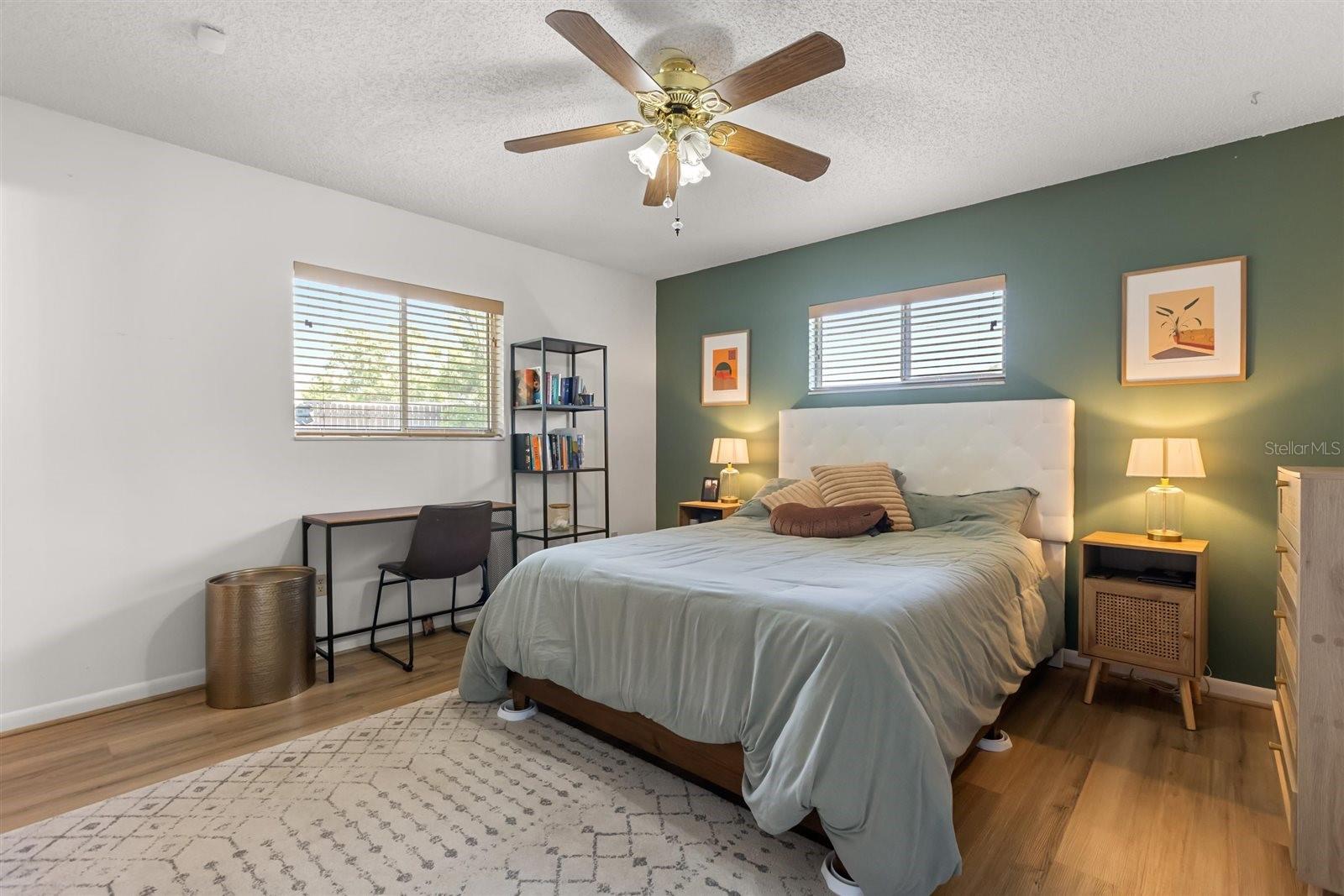 Image 15 of 35 For 7532 Azurebrook Court