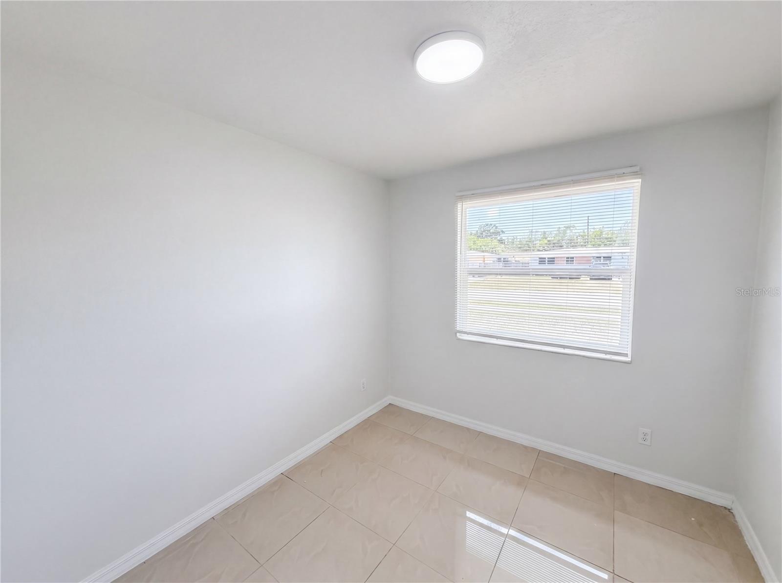 Image 14 of 24 For 15525 Bedford Circle E