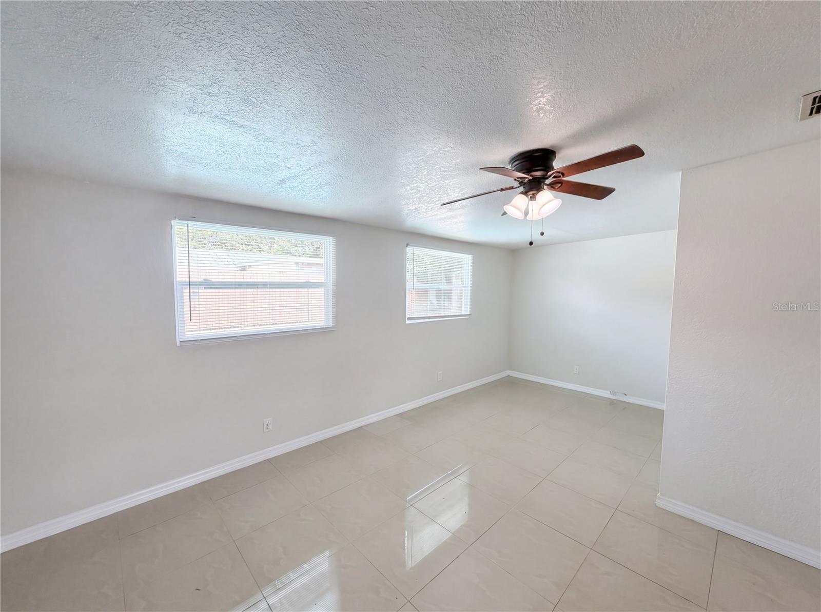Image 4 of 24 For 15525 Bedford Circle E