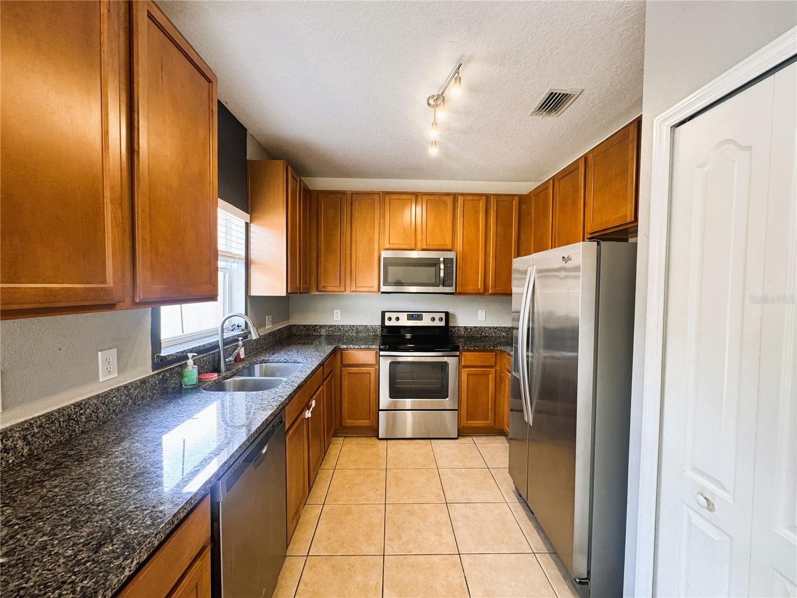 Image 3 of 12 For 13349 Harbor Shore Lane