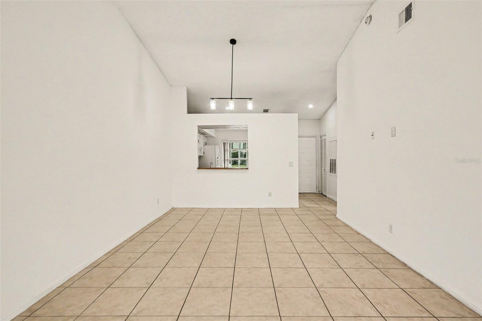 Image 15 of 32 For 14657 Laguna Beach Circle