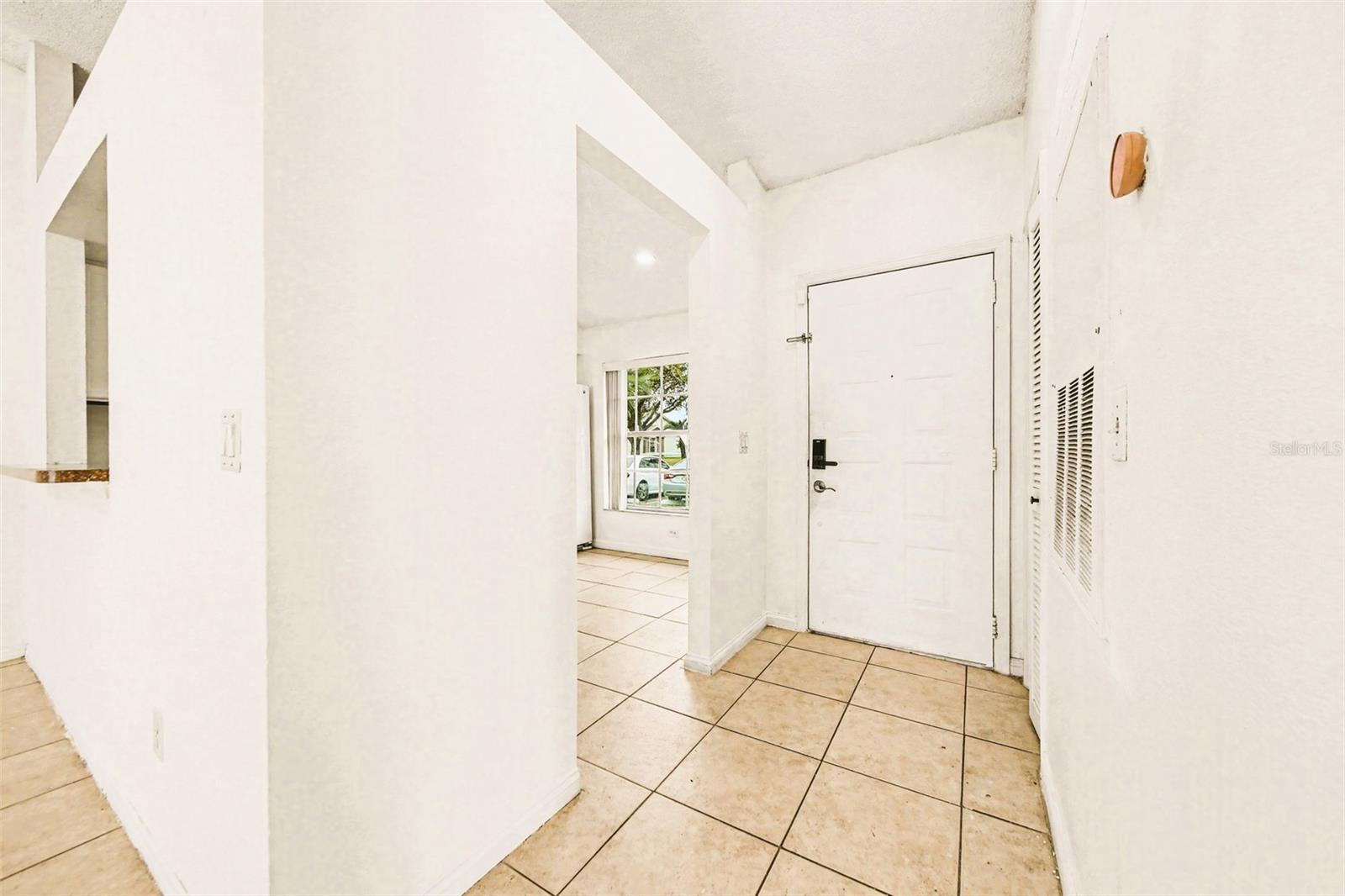 Image 4 of 32 For 14657 Laguna Beach Circle