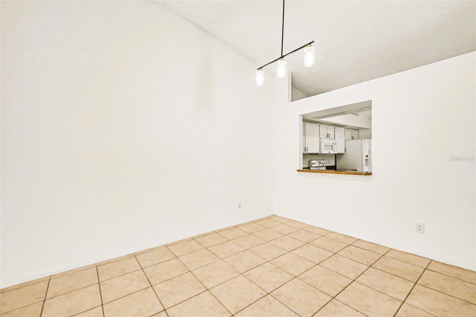 Image 8 of 32 For 14657 Laguna Beach Circle