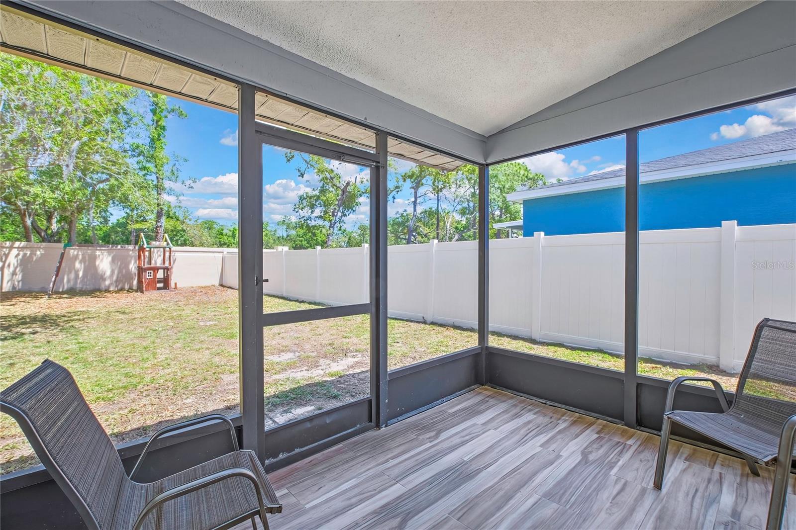 Image 23 of 28 For 8053 Canterbury Street