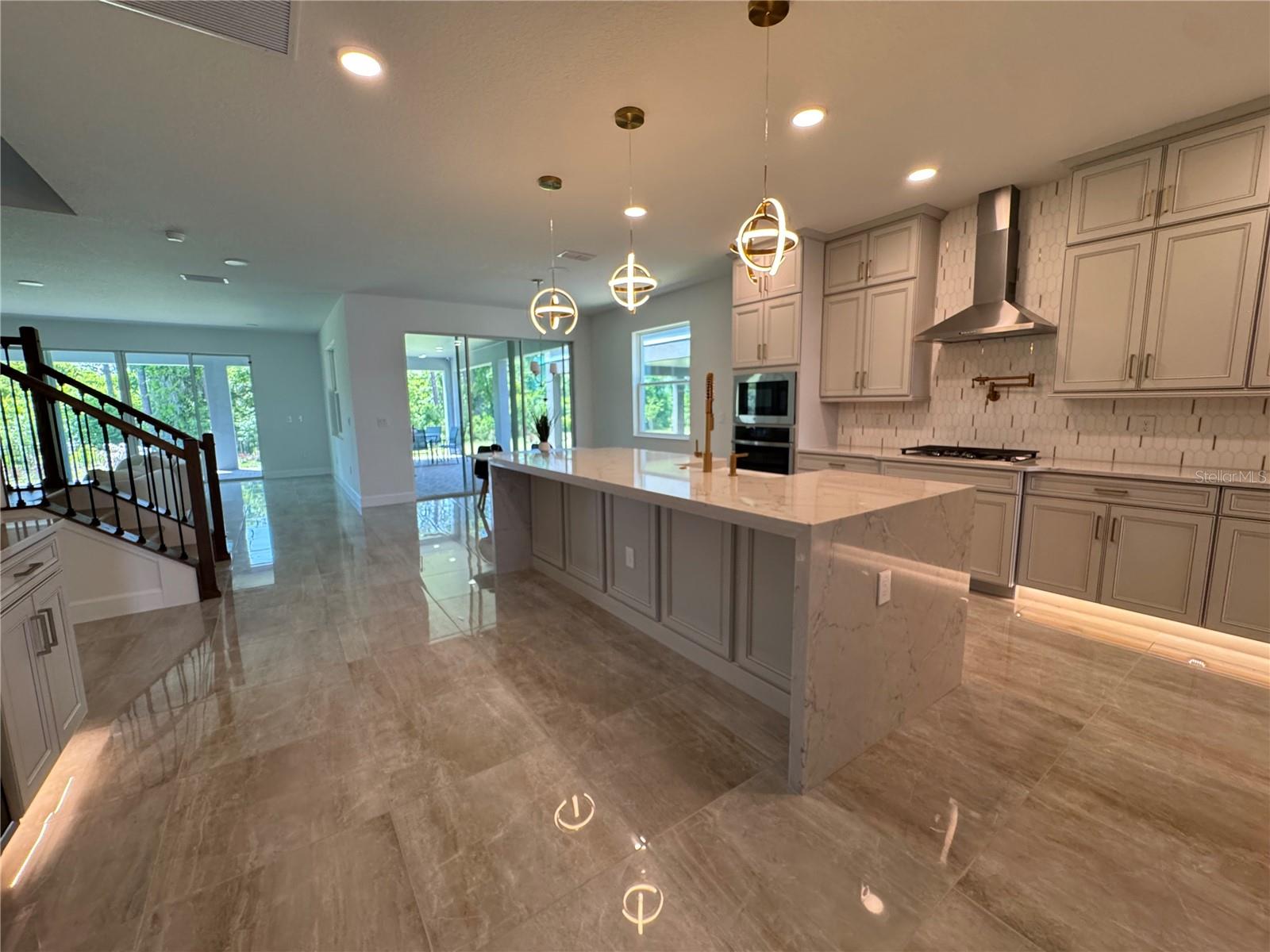 Image 12 of 81 For 17342 Glossy Pomelo Way
