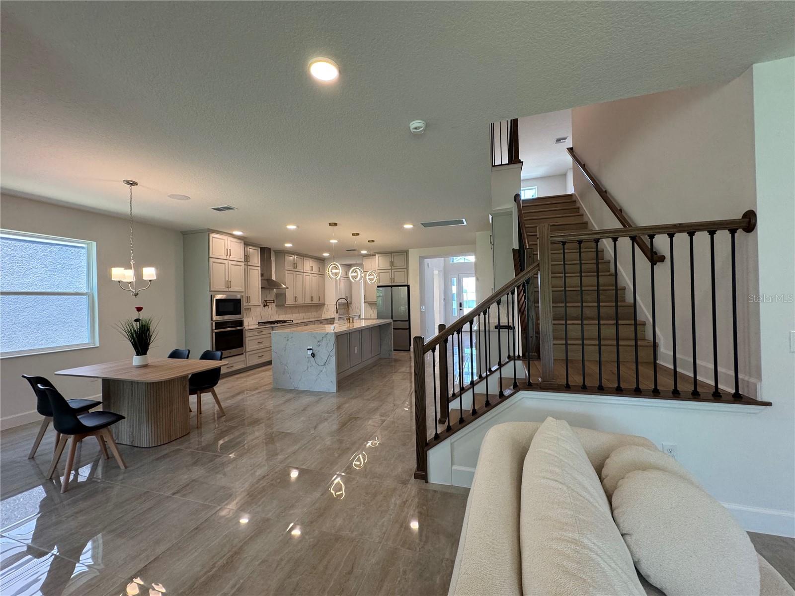Image 16 of 81 For 17342 Glossy Pomelo Way
